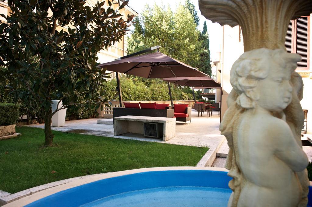 Unahotels Villa Dei Platani Фолиньо Екстериор снимка