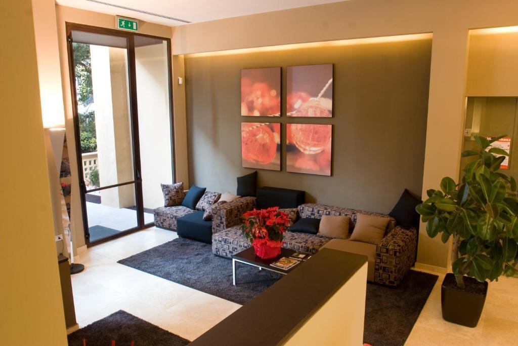 Unahotels Villa Dei Platani Фолиньо Екстериор снимка