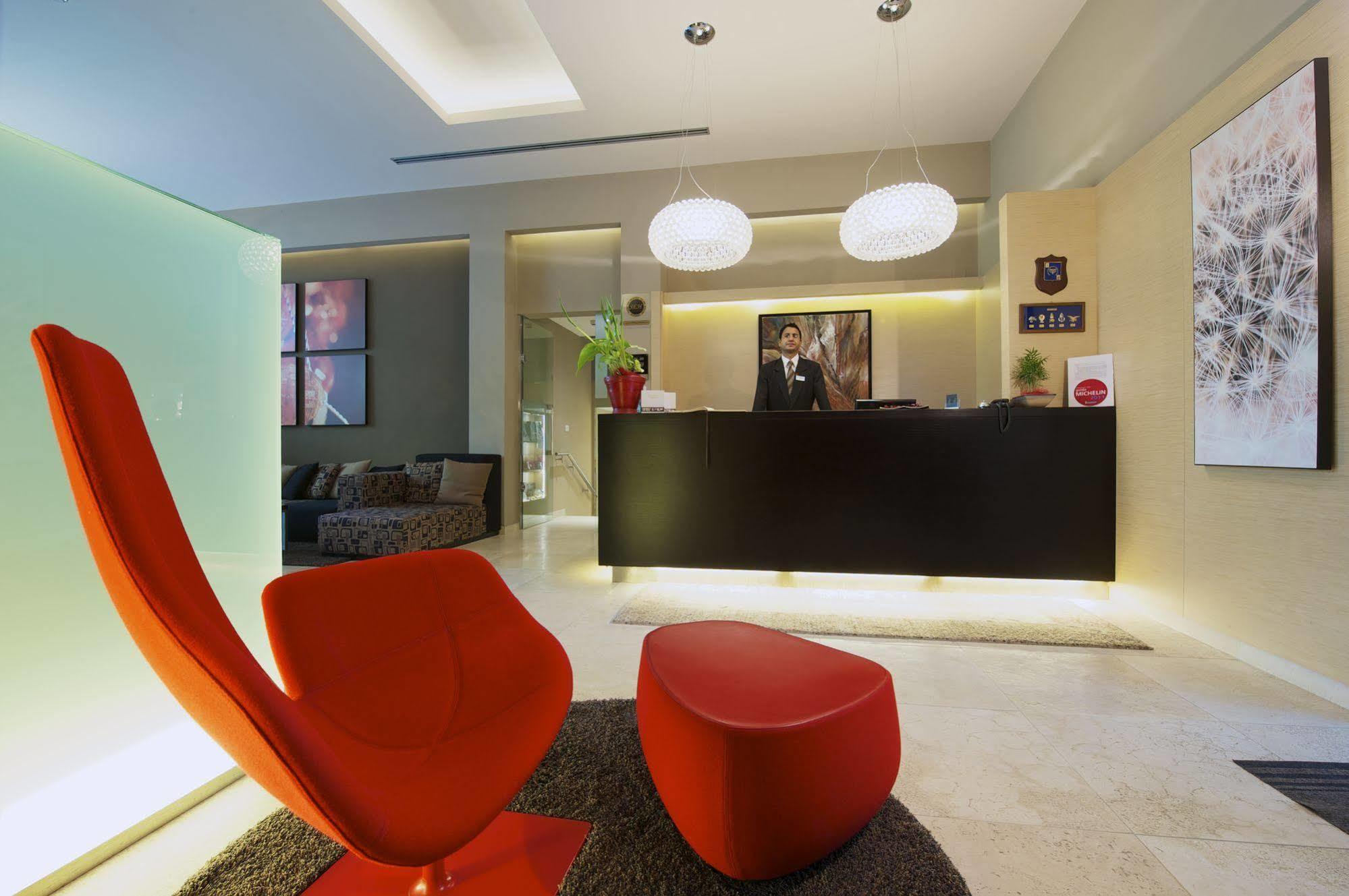 Unahotels Villa Dei Platani Фолиньо Екстериор снимка