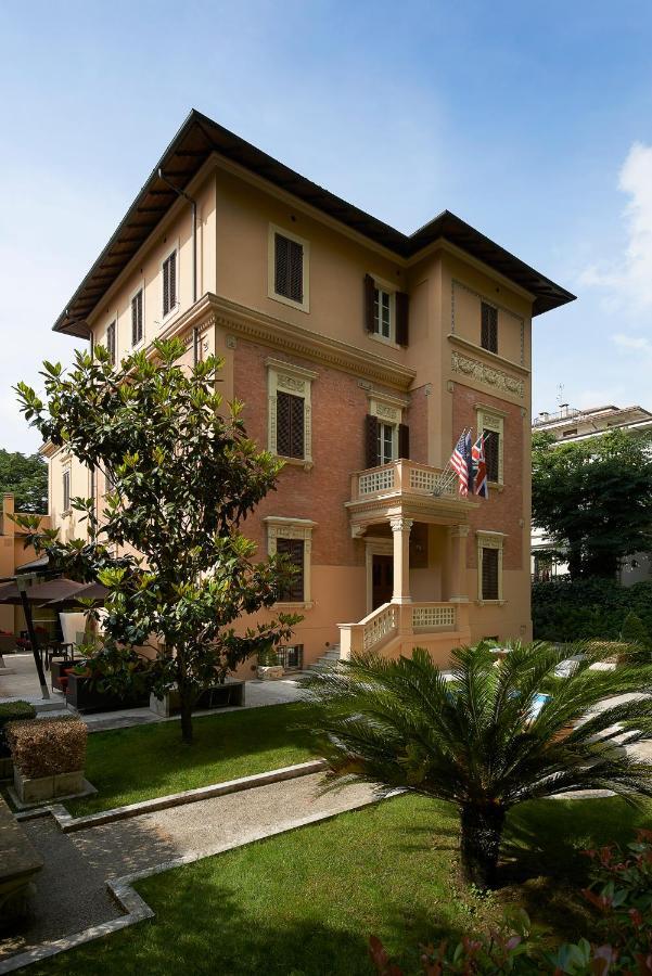 Unahotels Villa Dei Platani Фолиньо Екстериор снимка