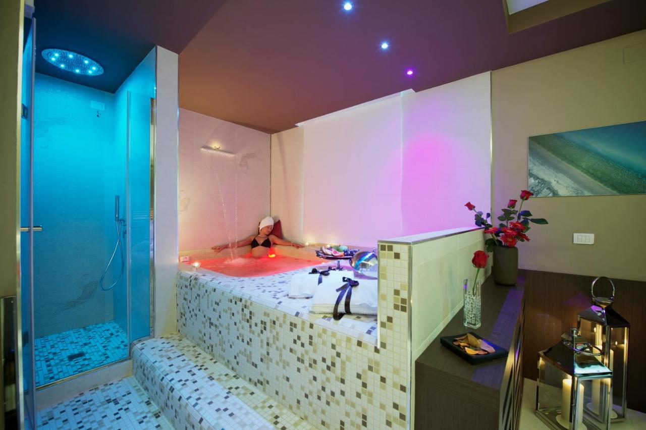 Unahotels Villa Dei Platani Фолиньо Екстериор снимка